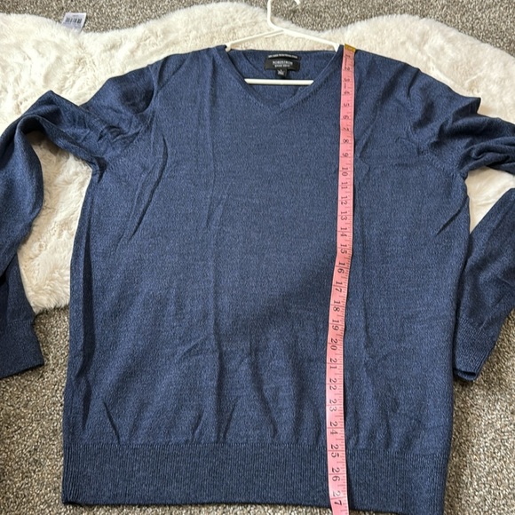 Nordstrom Sweater Pullover V-Neck Blue 100% Italian Merino Wool size Lar… - Picture 4 of 5
